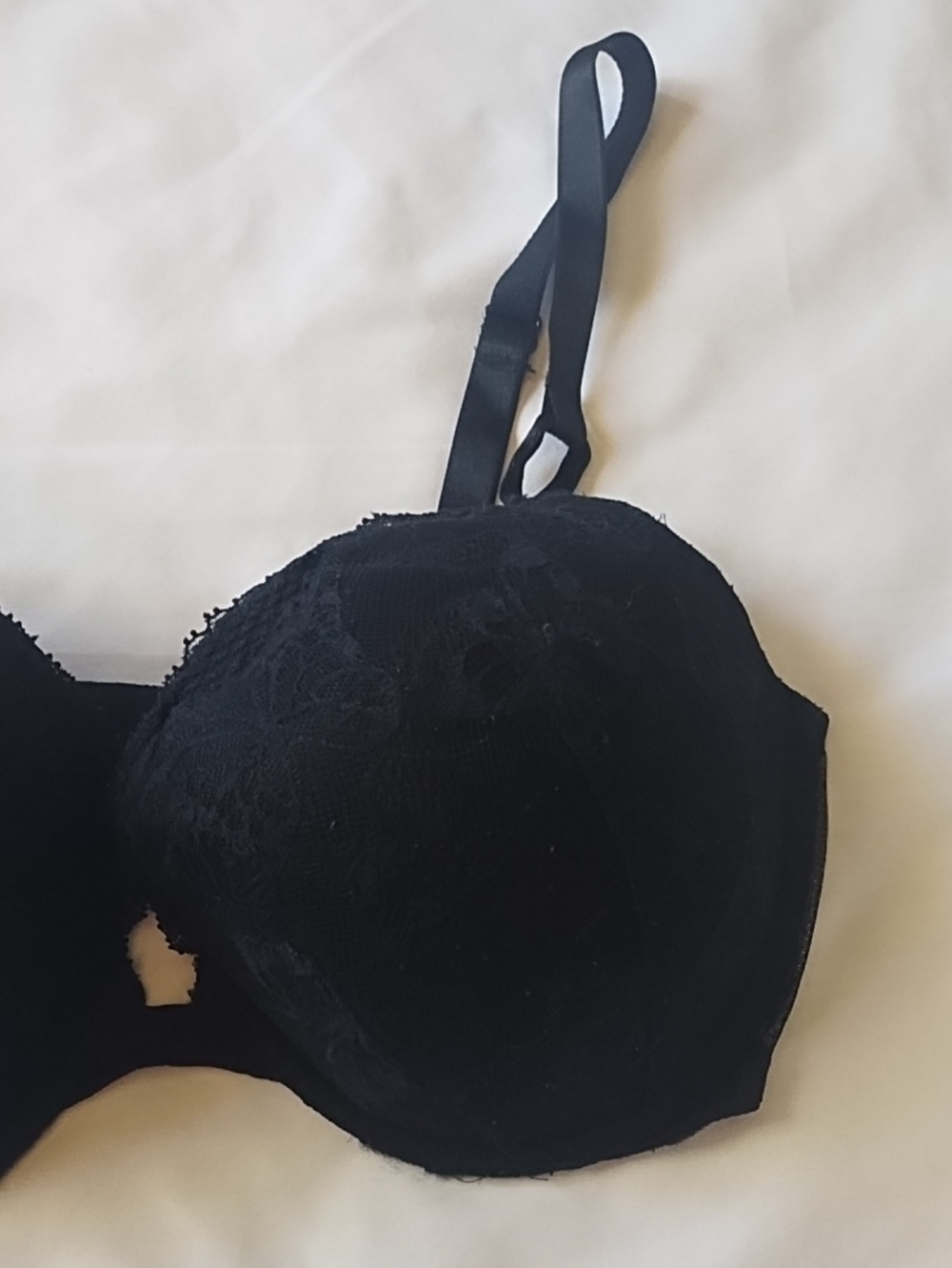 Victoria's Secret Push-Up Bra - Picture 4 of 10